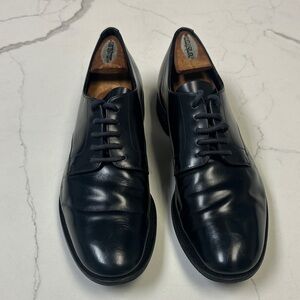 Prada 2EE049 Brushed Leather Derby Men’s Dress Shoes Black with Blue Sole US 9EE